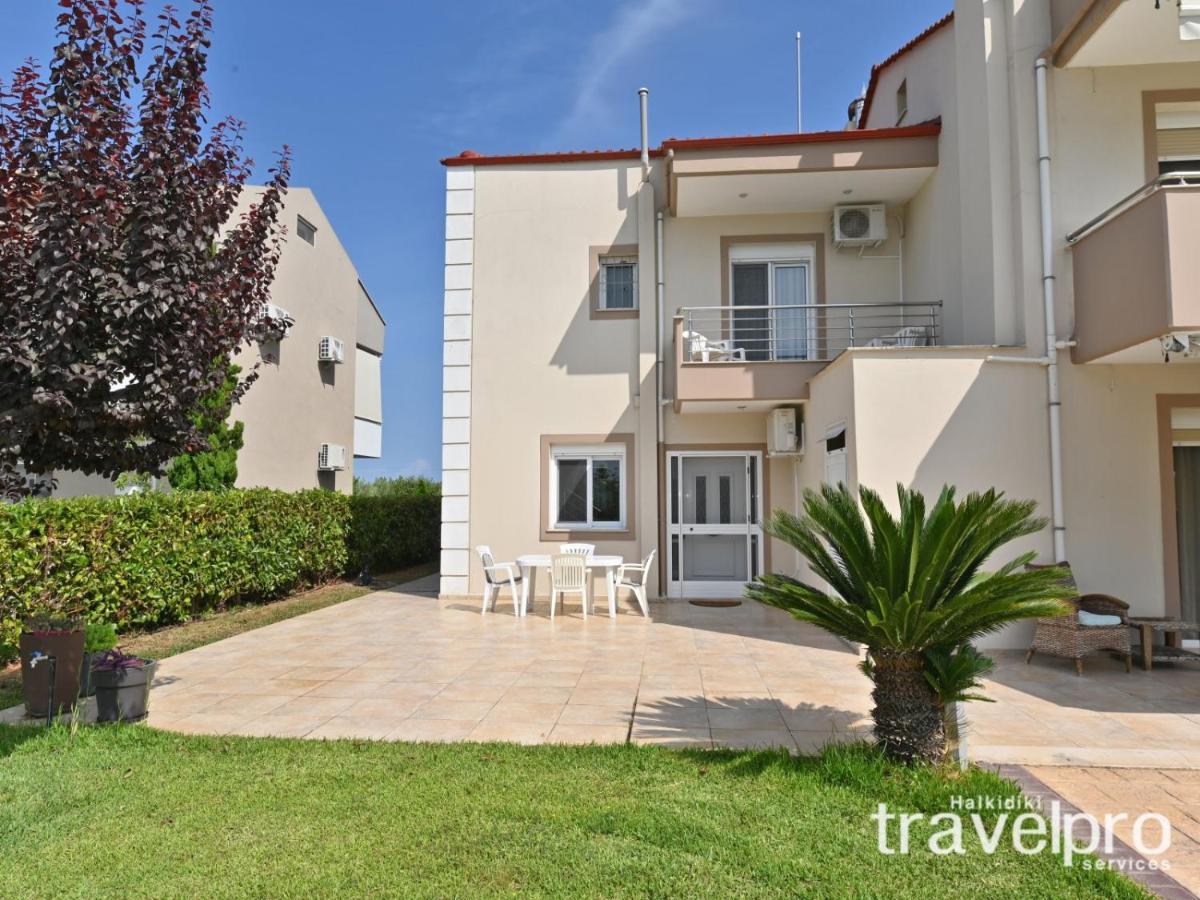 Villa Iris By Rentalspro Services - Agios Mamas Beach Екстериор снимка