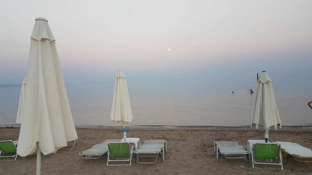 Villa Iris By Rentalspro Services - Agios Mamas Beach Екстериор снимка