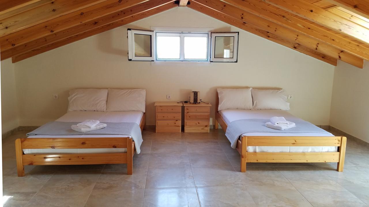 Villa Iris By Rentalspro Services - Agios Mamas Beach Екстериор снимка