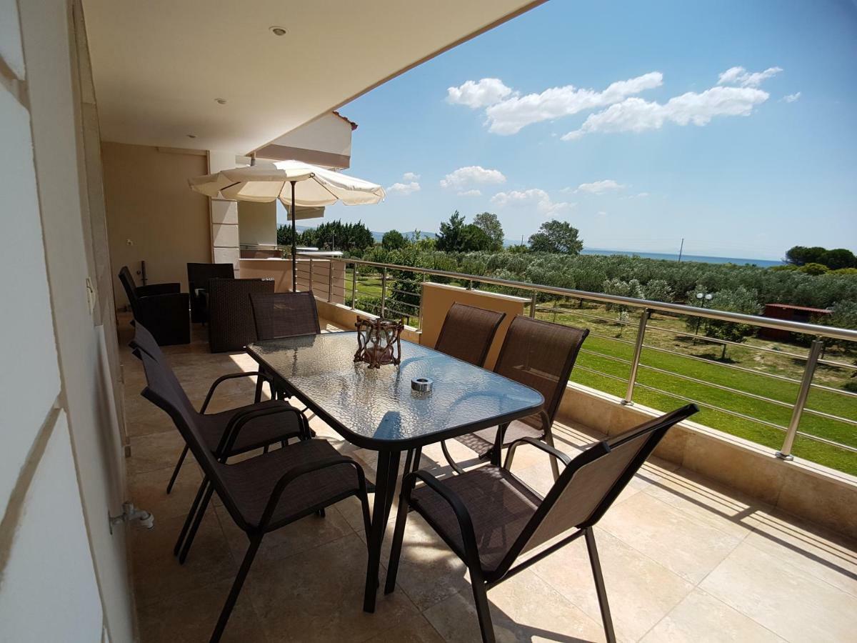 Villa Iris By Rentalspro Services - Agios Mamas Beach Екстериор снимка